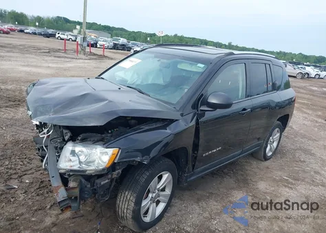 2011 Jeep Compass из США, поврежденный, VIN 1J4NT1FB3BD196940